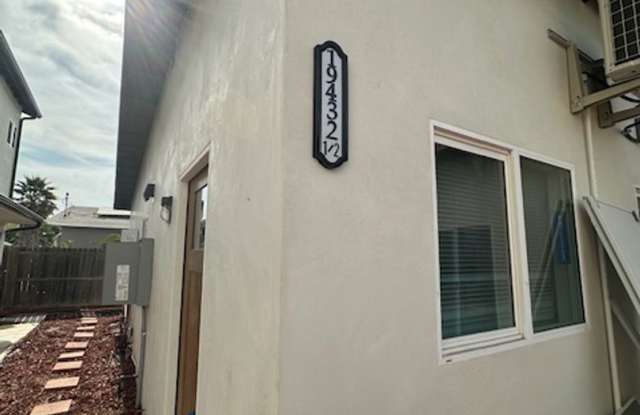 Looking for comfort, privacy, and modern living? This recently built (2025) one-bedroom, one-bathroom ADU photos photos