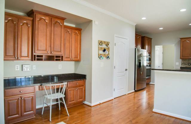 5435 Bantry Court Gallery 4