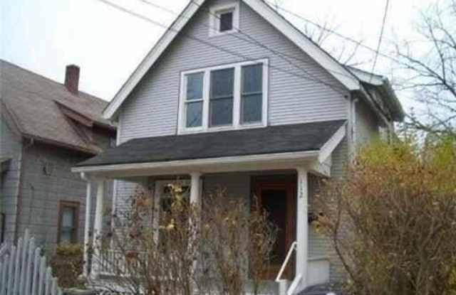 112 E Davis Avenue photos photos