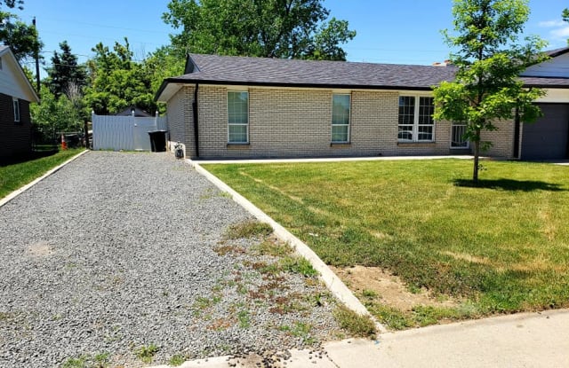 4725 Everett St - 4725 Everett Street, Wheat Ridge, CO 80033
