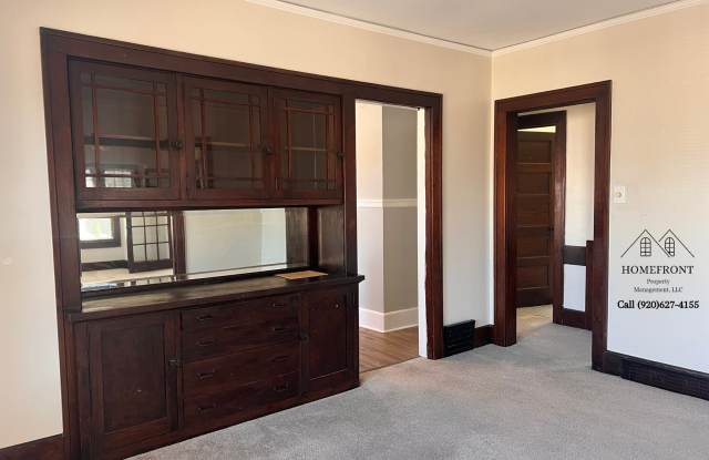 2127 North 7th Street upper- Upper Gallery 1