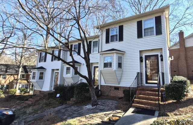 Great Two Bedroom Townhouse Convenient to Downtown Greenville! photos photos Great Two Bedroom Townhouse Convenient to Downtown Greenville! photos photos