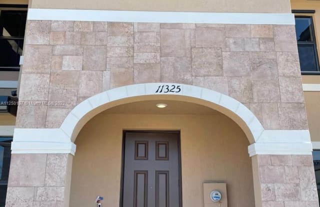 11325 W 34th Way - 11325 W 34th Way, Hialeah, FL 33018