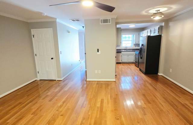 1232 Camelot Court, Lenoir NC Gallery 4