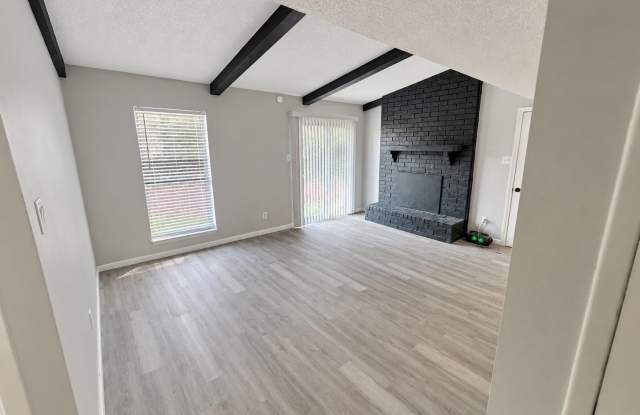 1805 Corbin ST Gallery 2