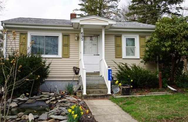 695 South Street E - 695 South Street East, Bristol County, MA 02767