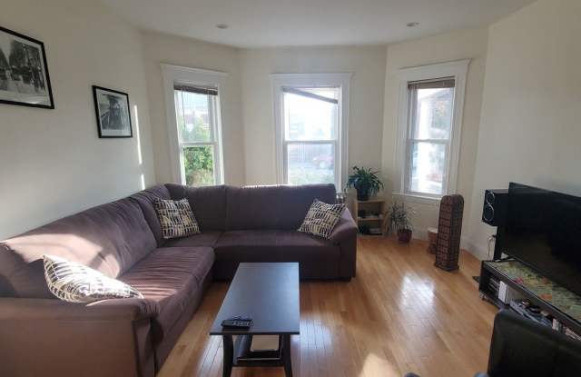 67 Broadway #1 Gallery 2