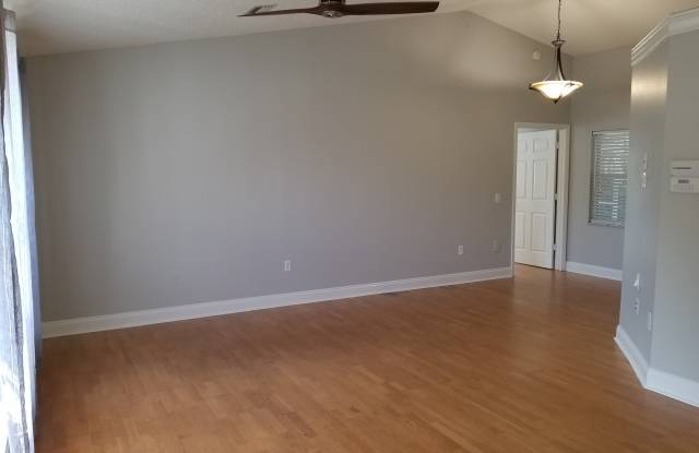 12637 Blue Pine Cir Gallery 3