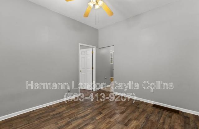 6918 Moellenhoff Street Gallery 3