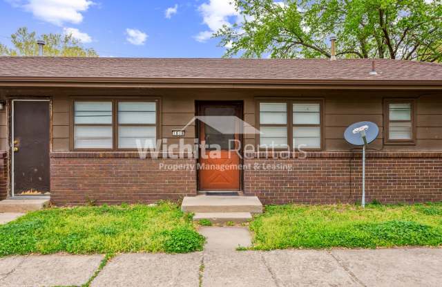 Large 2 bedroom 2 bath duplex Gallery 1