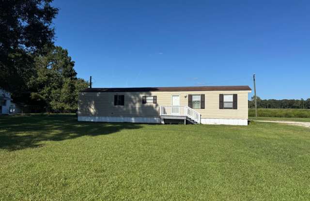 Newly updated mobile home Gallery 1