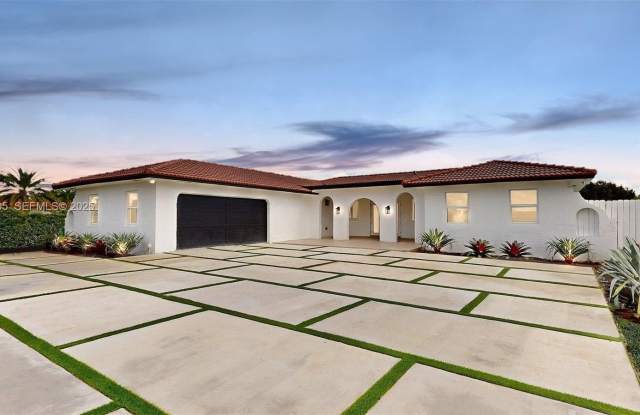 3801 SW 132nd Ave photos photos