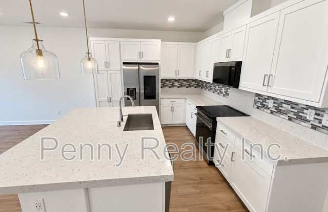 750 Mara Loop Gallery 3