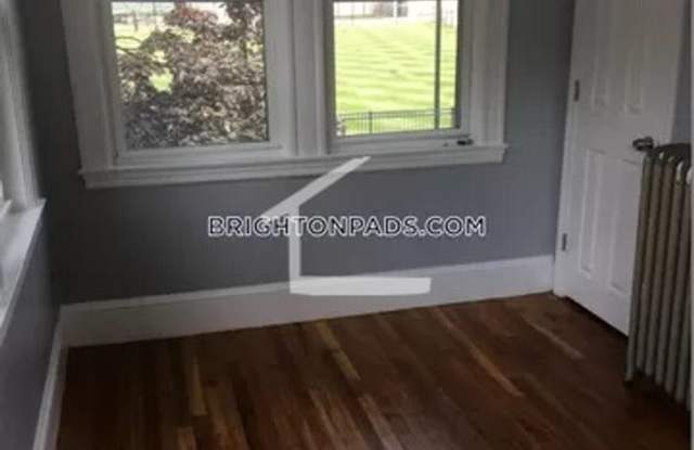 Large 3 bed near BC photos photos