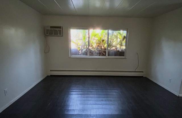 2560 Harrison Ave Gallery 1