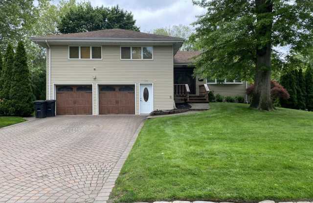 122 Ludwig Lane photos photos