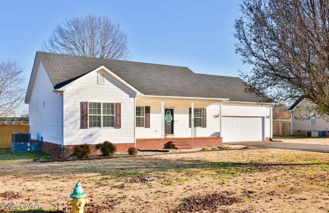 Beautiful Subdivision living *Lease until 7/31 Only* photos photos