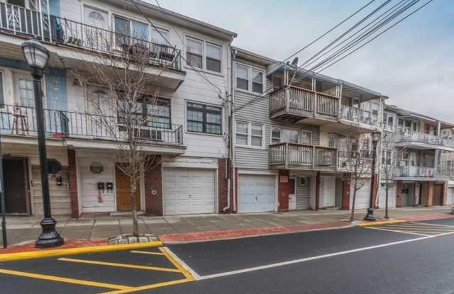 3507 NEW YORK AVE - 3507 New York Avenue, Union City, NJ 07087