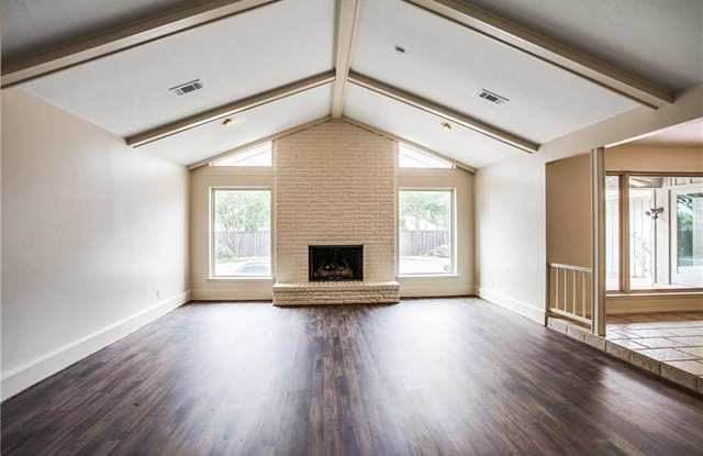 4334 Shady Bend Drive Gallery 3