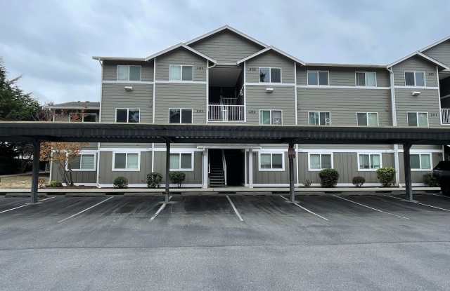 Lovely 3 Bedroom, 1.5 Bath Apartment Close to Park! Gallery 3