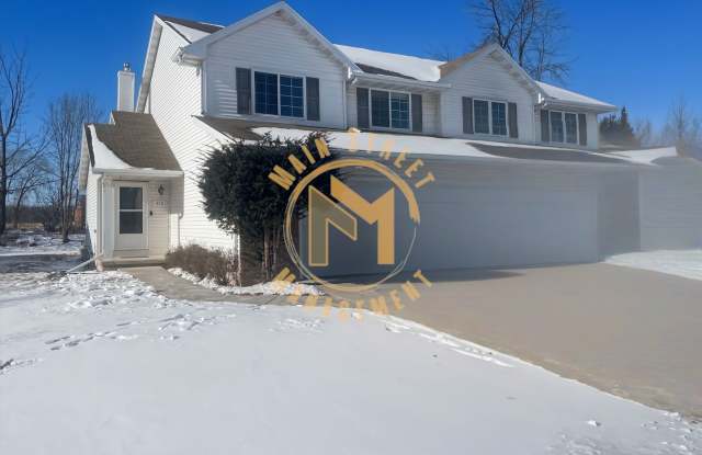 Executive Duplex 3 Bed 2.5 Bath 2.5 Stall Garage photos photos