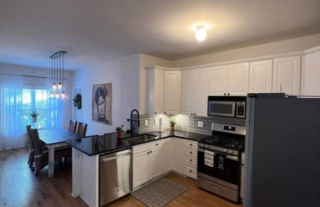 3615 Deep Cove Dr photos photos