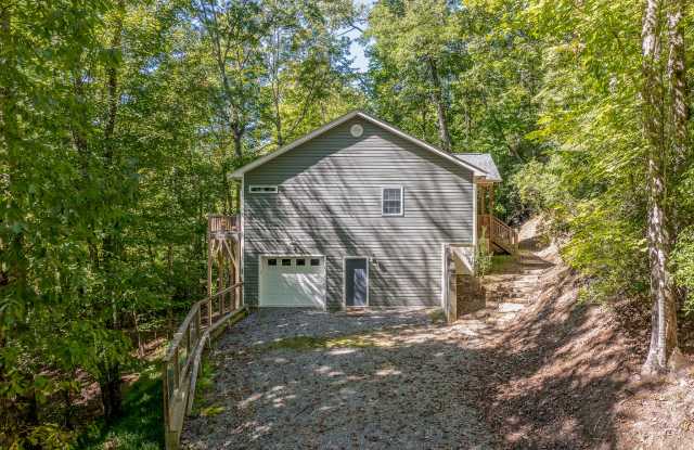 15 Maplewood Drive Gallery 2