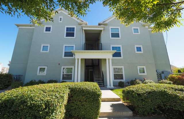 Beautiful Daybreak Condo photos photos