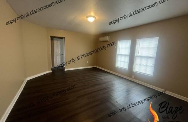 1402 Hazelwood Street photos photos