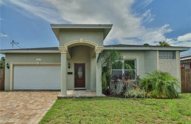 1630 31ST AVENUE N - 1630 31st Avenue North, St. Petersburg, FL 33713