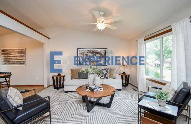 Spacious & Updated Home in a Great Location! Gallery 4