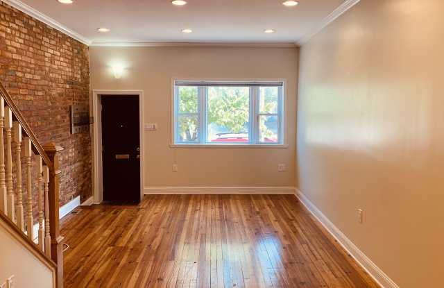 240 S Highland Ave Gallery 3