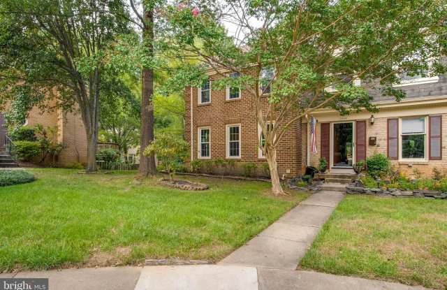 11516 PINE CONE COURT Gallery 3
