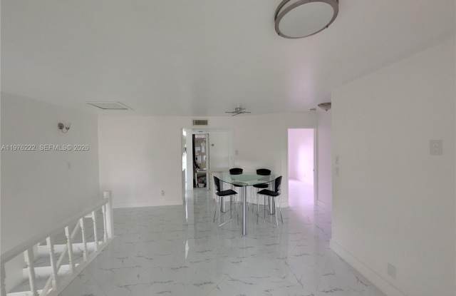 108 Gardens Dr photos photos