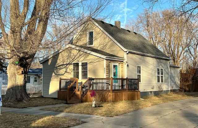 907 N Morris Ave photos photos