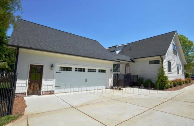 704 Langtree Road Gallery 2