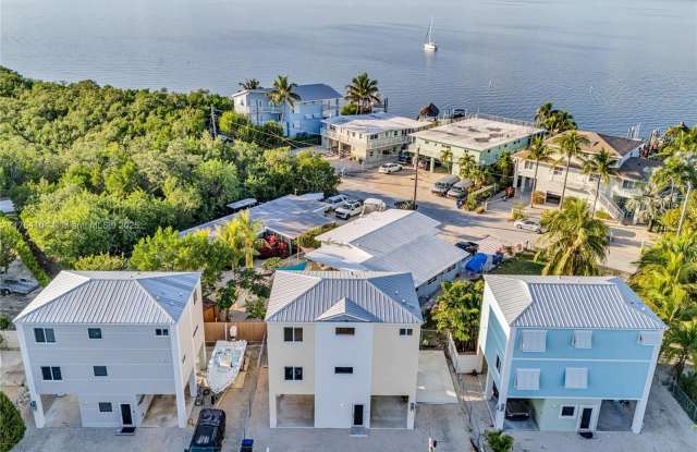 9 Gulf Dr photos photos