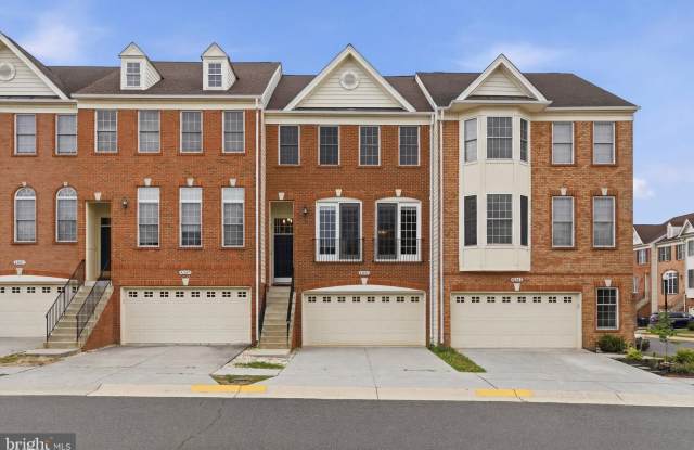 42683 NEWCOMER Terrace photos photos
