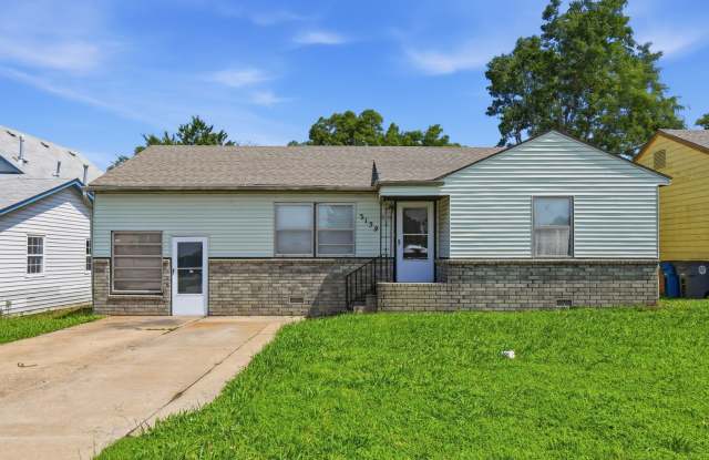 3 Bed | 1.5 Bath | Close to Downtown & Airport photos photos