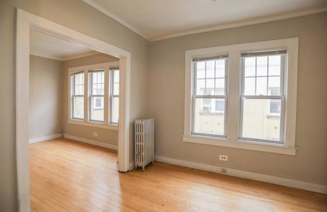 4522 North Damen Ave. - 4522 North Damen Avenue, Chicago, IL 60625