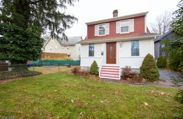4 Oakcroft Ave - 4 Oakcroft Avenue, Upper Montclair, NJ 07043