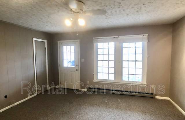 1509 Division Street (Apt A) - 1509 South Division Street, Carterville, IL 62918