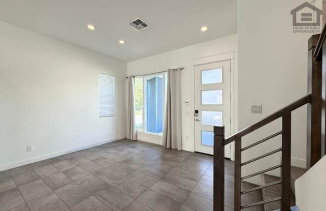 15785 West Melvin Street Gallery 4