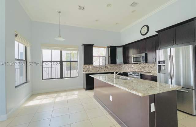 8377 NW 39th Ct Gallery 4