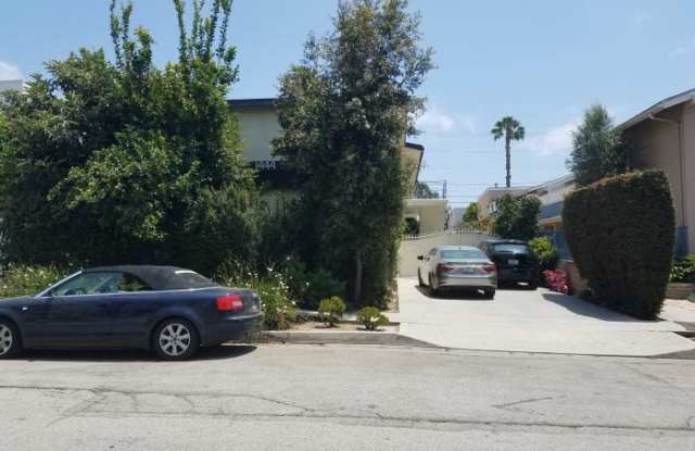1444 Barry Avenue Gallery 3