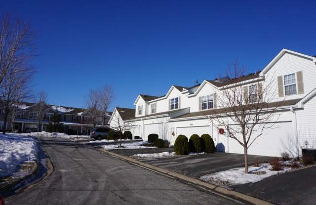 4852 Bivens Ct # 8604 - 4852 Bivens Court, Inver Grove Heights, MN 55076