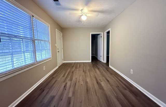 205 Harper Gallery 3