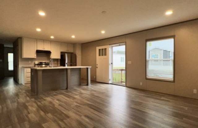255 Beaver Dam Circle Gallery 4