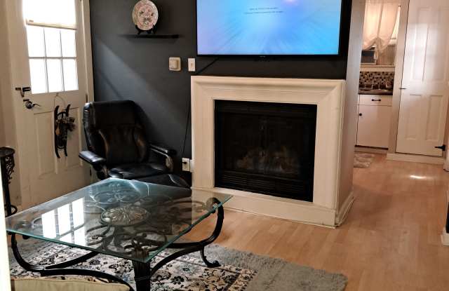 313 1/2 5th St photos photos