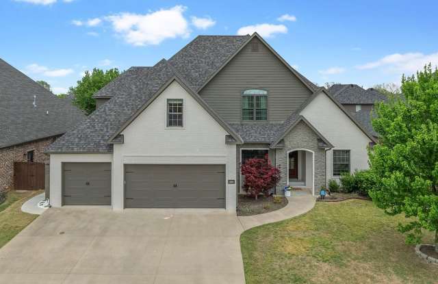 609 SE Hendrix St photos photos